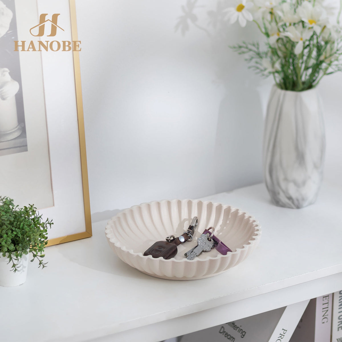 Hanobe Decorative Key Bowl Tray for Entryway Table，Coffee Table Decor Centerpiece for Tables ，9.44"