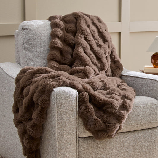 Better Homes & Gardens Brown Basket Bubble Faux Fur Throw, 50 in x 72 in