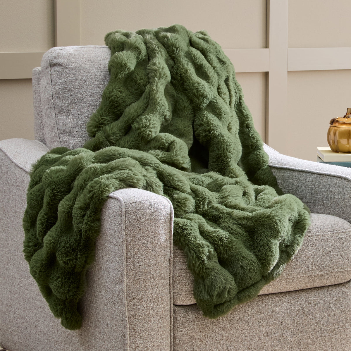 Better House 50" x 72" Marbled Faux Fur Throw Blanket