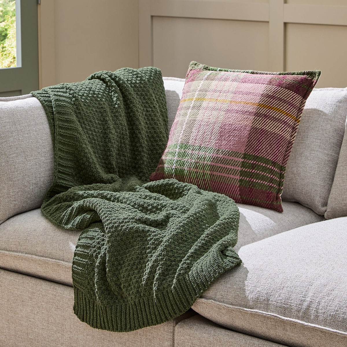 Better House 50" x 72" Chenille Knit Throw Blanket